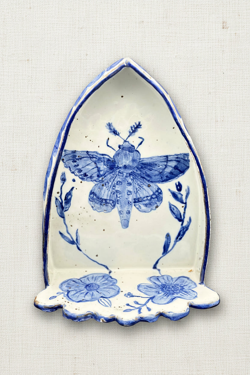 Handmade Ceramic Scalloped Desert Moth Nicho