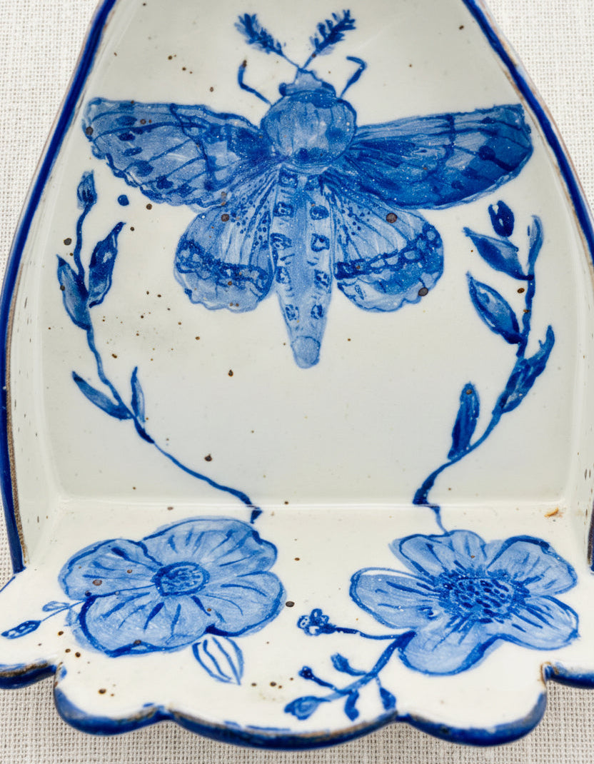 Handmade Ceramic Scalloped Desert Moth Nicho